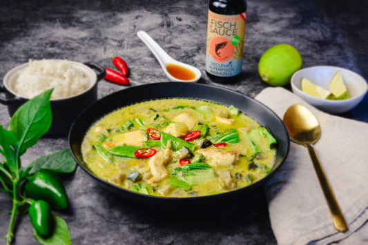 Grünes Thai Curry mit Huhn und Gemüse: Einfaches Rezept