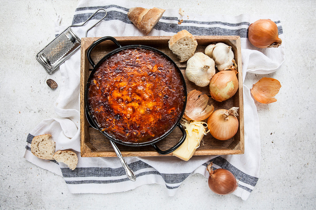 Zwiebelsuppe mit WienerWüzre (c) Eva Fischer, Genusskoarl GmbH